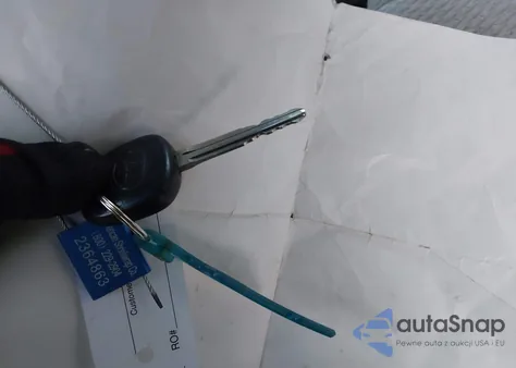 2011 Toyota Sienna Le V6 from USA, damaged, VIN 5TDKK3DC5BS045721